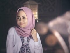 women-scarf-guide-how-to-choose-the-right-one