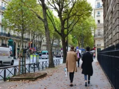 Street Style and Gen Z Fashion: How Urban Culture Shapes Modern Outfits